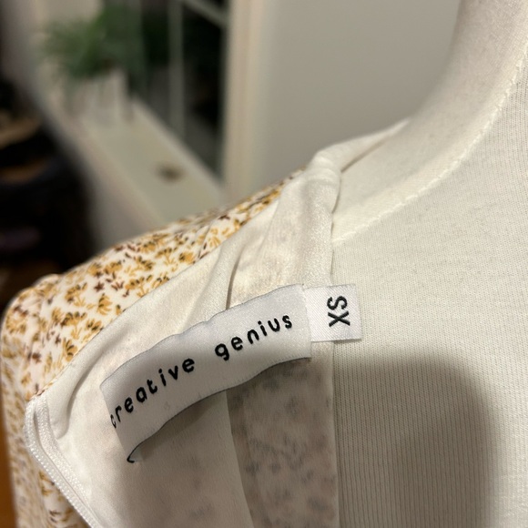 Creative Genius Floral Maxi Dress. Only been worn once. Size Xs - Picture 5 of 5